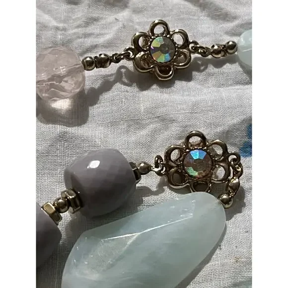 Premier designs Bouquet necklace - Picture 4 of 4